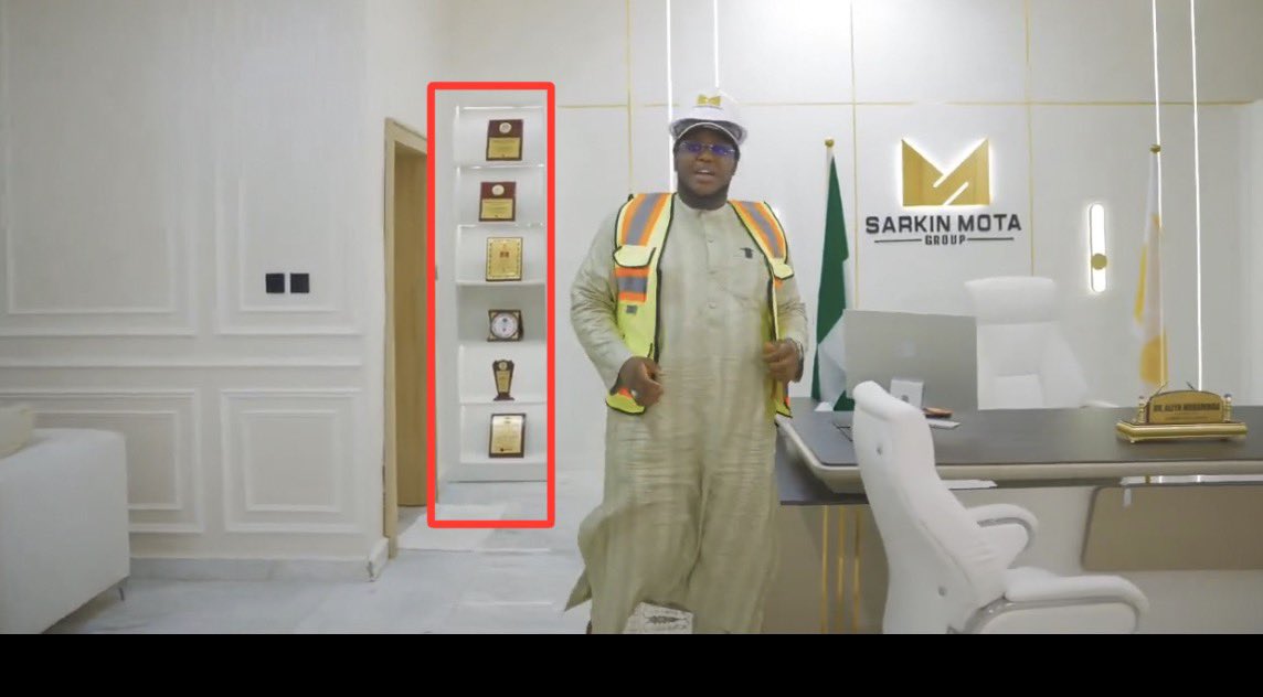 bornobong's tweet photo. Whoever did this had just one job 😭 https://t.co/It3LN2vgnT