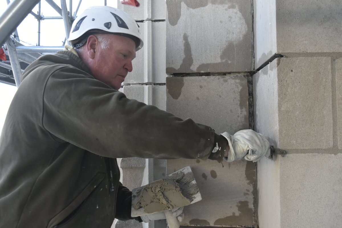 IUBAC's tweet photo. On this #WorksiteWednesday, our skilled craftworkers of Local 5 PA are proud to put their skills to work preserving the historic Scranton Cultural Center @SCCatMT. 

#UnionProud #SkilledTrades #BestHandsInTheBusiness #BuildingTomorrowTogether https://t.co/ThfqYZN4EC