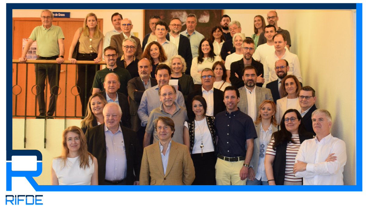 RIFDE_red's tweet photo. Clausuramos las XIV Jornadas RIFDE en Santiago de Compostela. Dos días de riguroso debate sobre autonomía financiera, simulaciones del SFA y estabilidad presupuestaria.

¡Gracias a participantes y colaboradores por el éxito de esta edición! 📊🏛️ #RIFDE2026 https://t.co/2btKj53BKx