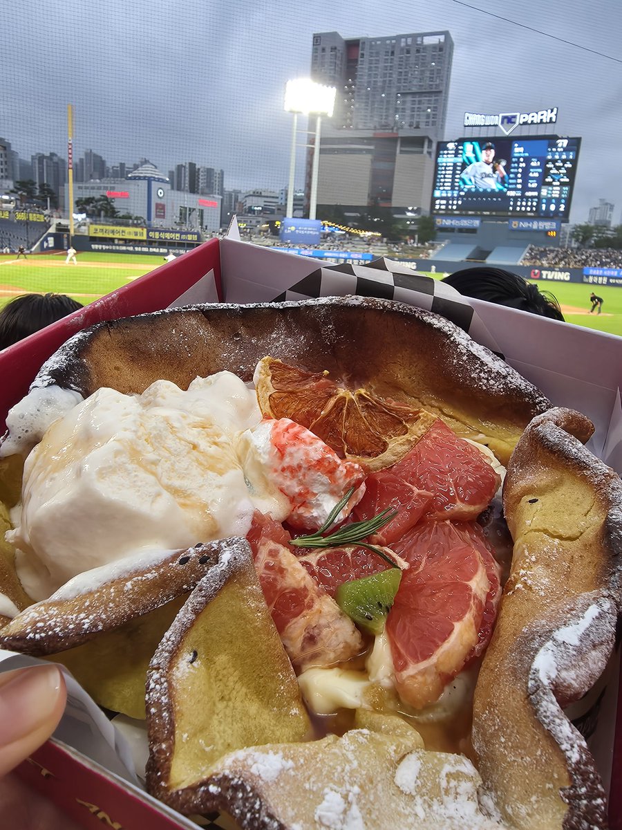 63_e9's tweet photo. 팬케이크 승요 야르
#거침없이먹자 https://t.co/RauPhJVRNM