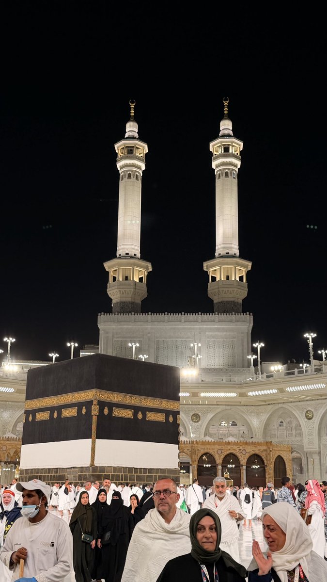 glvural2's tweet photo. Tüm İslam aleminin Kurban Bayramı Mübarek olsun.Hac cımız mebrur olsun🌹🕋#hac#kabe https://t.co/nYDTsKNY1G