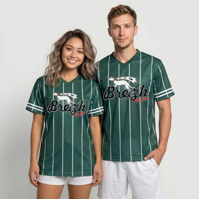 GiachelloB's tweet photo. L'esprit foot, l'âme bretonne. Nos nouveaux maillots "Breizh ma bro" sont arrivés ! 
▶️https://t.co/vtLX7QGfMe

#Bretagne #brittany #BZH #Breizh #football #Sportswear #ideecadeau #sport #soccerjersey #oodt #Nouveauté #FootballShirt #bzhg #breton https://t.co/jyjtyvxpKD