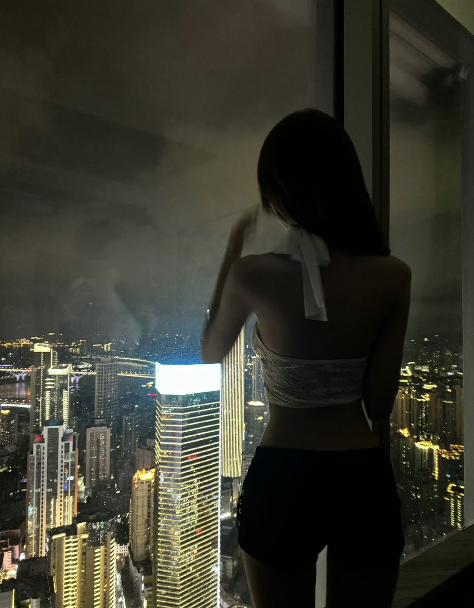 eeeeeeeTvT's tweet photo. #反差 #小狗日记 
喵 https://t.co/uj5oGpTfs6