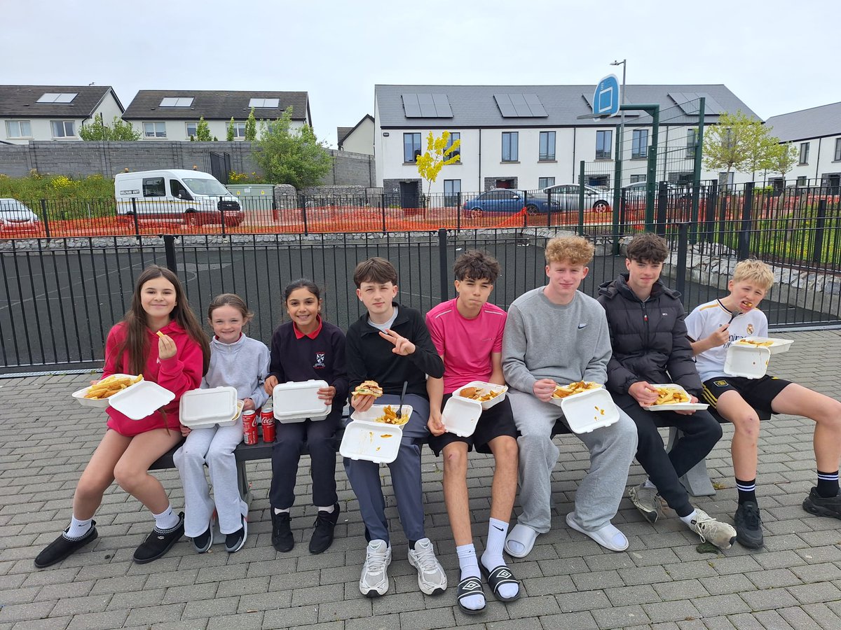 HousingTorc's tweet photo. What a fantastic day we had in Galway with our TORC residents! The children’s spray art workshop with Hernan was a huge success. He was absolutely brilliant with the kids, teaching them new skills while making it so much fun and interactive. The creativity on display was amazing! https://t.co/KlX55kBlfc