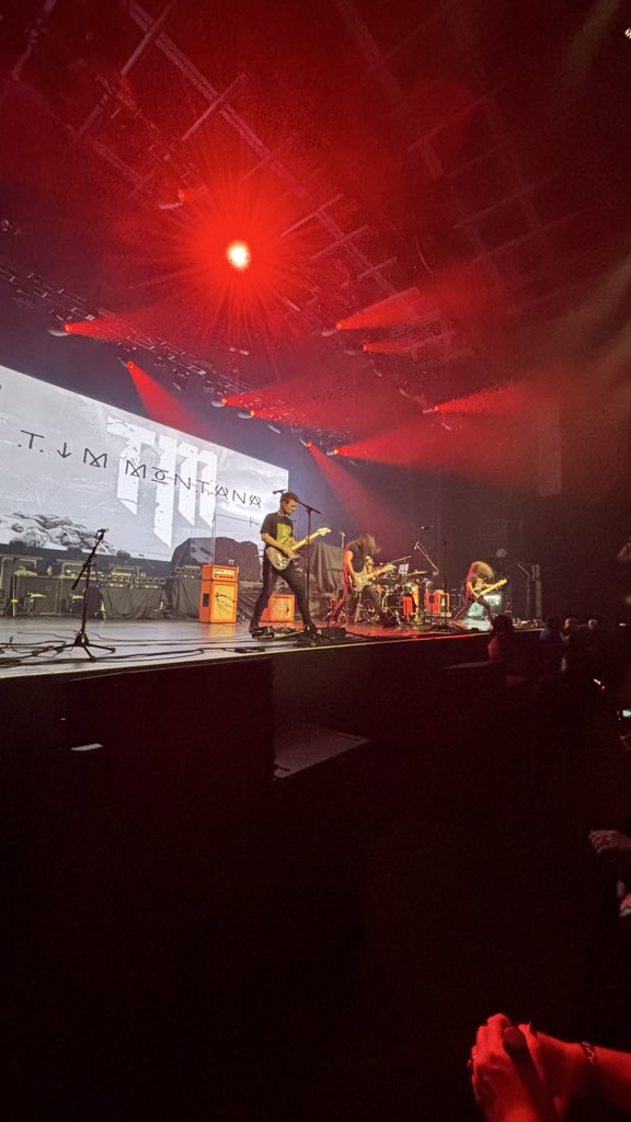 LL_ToDa_H's tweet photo. @therocket951 
@JimboWood 
@thecasiokid 

Saw @TimMontana open for @alterbridge in ATL &amp; in Nashville. Great show!! https://t.co/okGCvVnNgc
