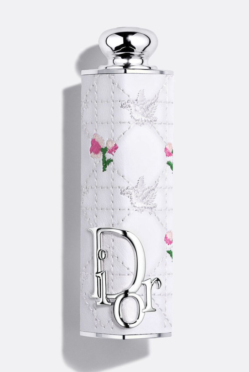 davelackie's tweet photo. This is really pretty. Dior has created this limited edition Shine Lipstick Couture Case for summer. The design is called 'Flowery Cannage' and it works with any Dior Shine Lipstick. I love the embroidered flowers and birds. https://t.co/MtuEfzjmxy