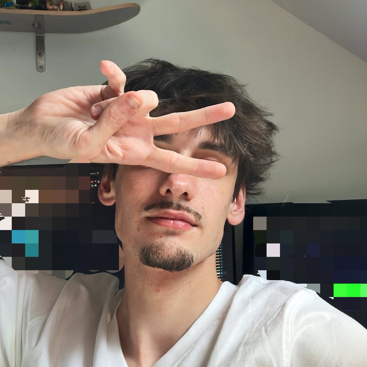 G0TZE tweet media