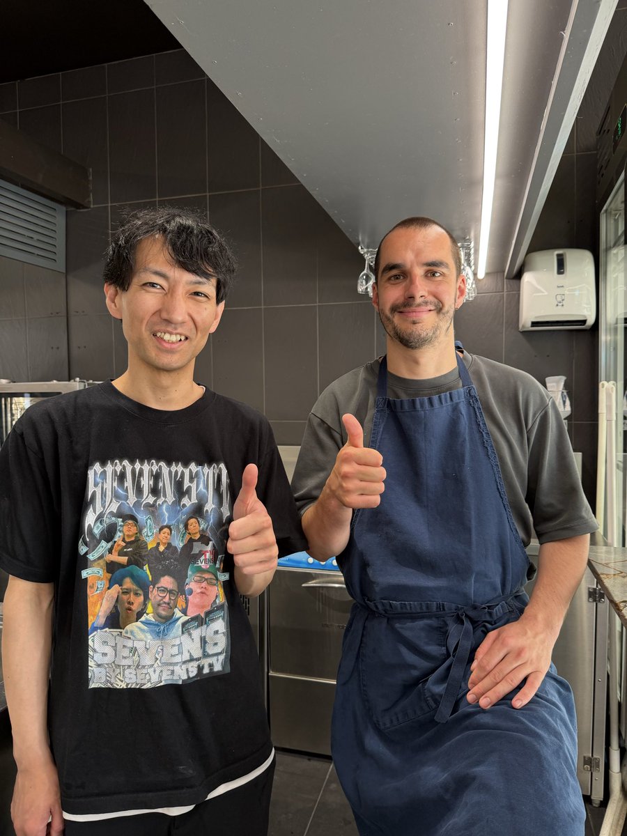 ginzawatari's tweet photo. パリで寿司を食べるお仕事。
@louis_zenjas 
@Poissonnerie Viot
@sevenstv https://t.co/oKzqxMJJng
