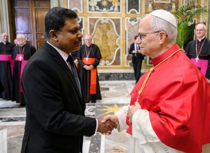 SLUNGeneva's tweet photo. Permanent Representative, His Excellency Sumith Dassanayake  @SumithDasanyake presented Credentials to His Holiness Pope Leo XIV as Sri Lanka’s next Ambassador to the Holy See with Residence in Geneva on 21 May 2026. 🇱🇰🤝🇻🇦 #DiplomacyLk 
Read More ➡️ https://t.co/leGF8VafH8 https://t.co/CQOIL5rZ8E