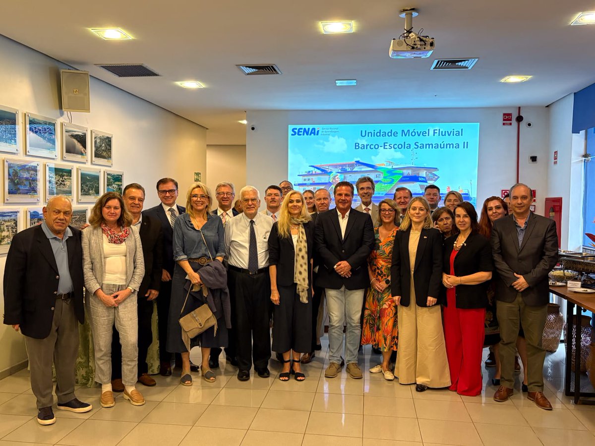 katkatomka's tweet photo. 21–24 May 2026, I joined EU Ambassadors on official visit to Amazonas @EUinBrazil.

Grateful for opportunity to better understand this extraordinary region &amp; discuss sustainability, bioeconomy, science, Indigenous rights, security and EU–Brazil cooperation. https://t.co/gULXQMAz45