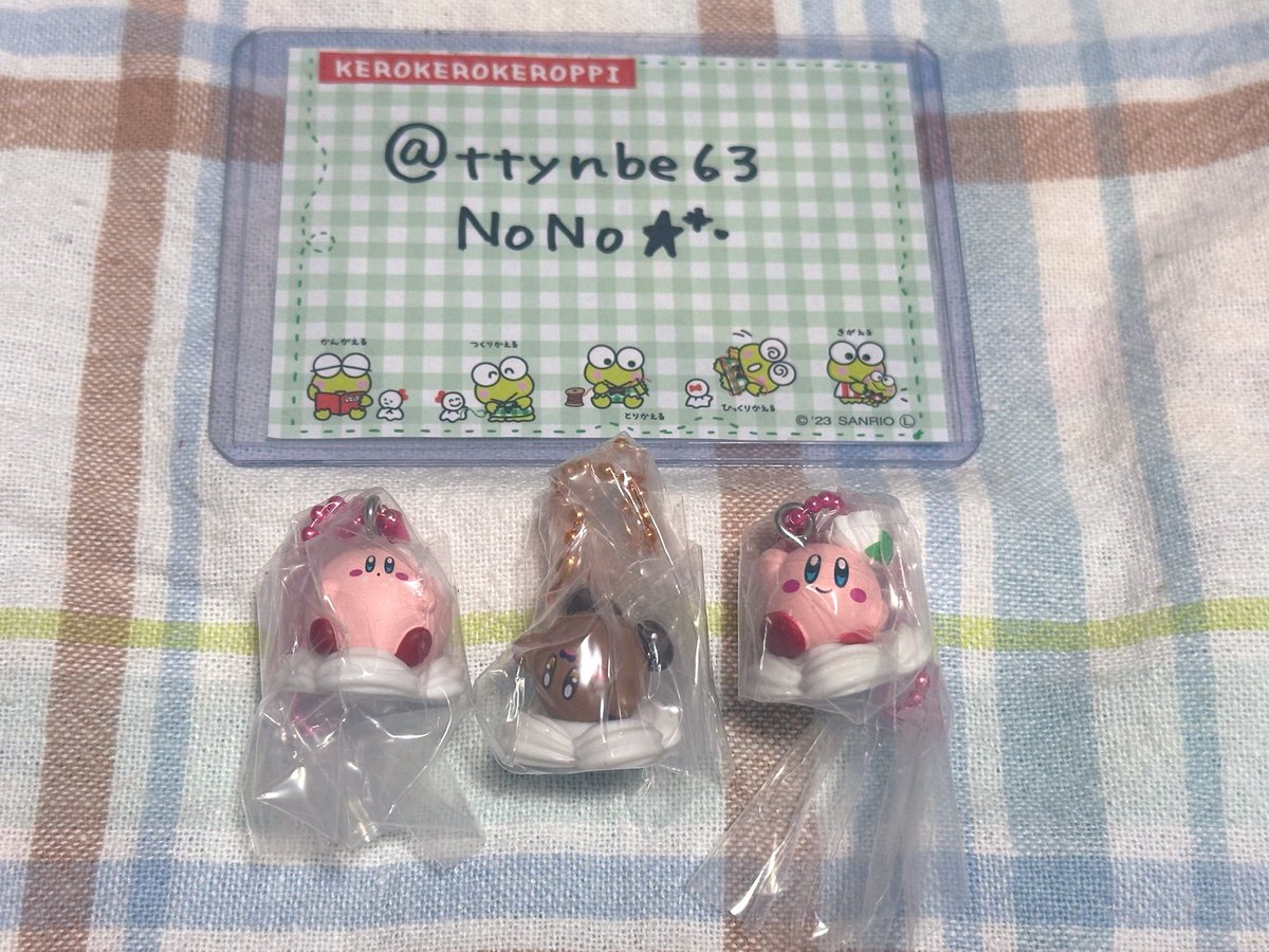 ttynbe63's tweet photo. 星のカービィ カービィのグルメフェス まんまるたまごボーロ マスコット 食玩  交換

【譲】カービィピンク
        チョコレート
        ホイップクリーム
      
【求】カービィハンバーガー
        メタナイト
        チョコミント

※郵送交換希望 ※検索からもお気軽にどうぞ https://t.co/whIgqIzUOW