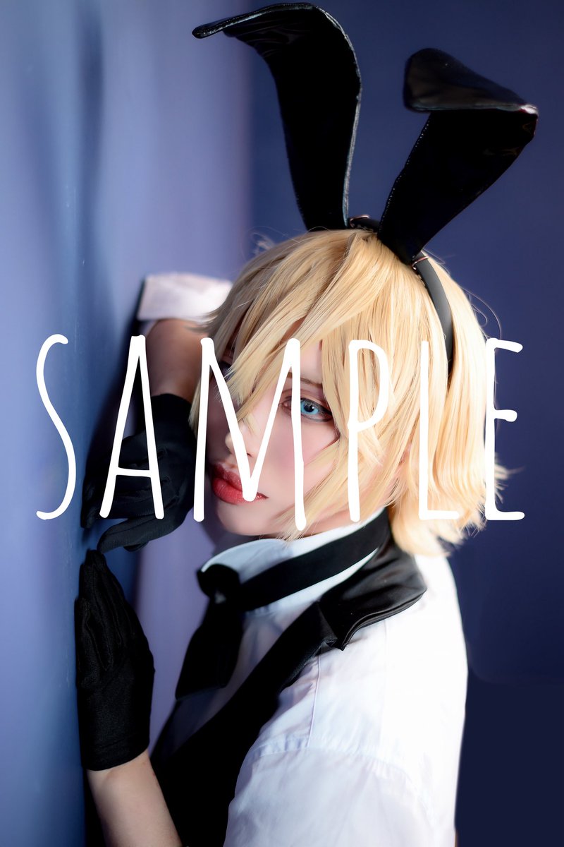 seirannnnn's tweet photo. こちらエルバート写真集のサンプルになります！
一部私の癖を入れた本になるのでお気をつけください🙏
おまけに写真集未収録写真のスクエア型写真がつきますのでお手に取ってもらえたら嬉しいです😉 https://t.co/sgSEIlqKtt