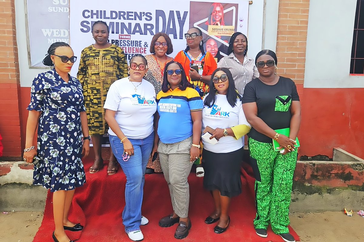 Ark4children's tweet photo. Today, ARK was at the Children’s Seminar – Peer Pressure &amp; Drug Influence Among Teens.

300+ students. Honest conversations. We stood with other sponsors to protect our children.

Thank you to the organisers. 🙌🏽

#ARKChildrensHome #PeerPressure #BlessedToBeABlessing #ChildrensDay https://t.co/PJDg8UBpyy