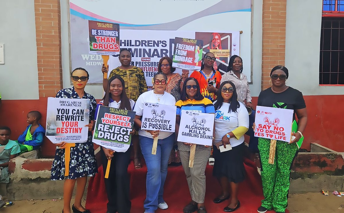 Ark4children's tweet photo. Today, ARK was at the Children’s Seminar – Peer Pressure &amp; Drug Influence Among Teens.

300+ students. Honest conversations. We stood with other sponsors to protect our children.

Thank you to the organisers. 🙌🏽

#ARKChildrensHome #PeerPressure #BlessedToBeABlessing #ChildrensDay https://t.co/PJDg8UBpyy