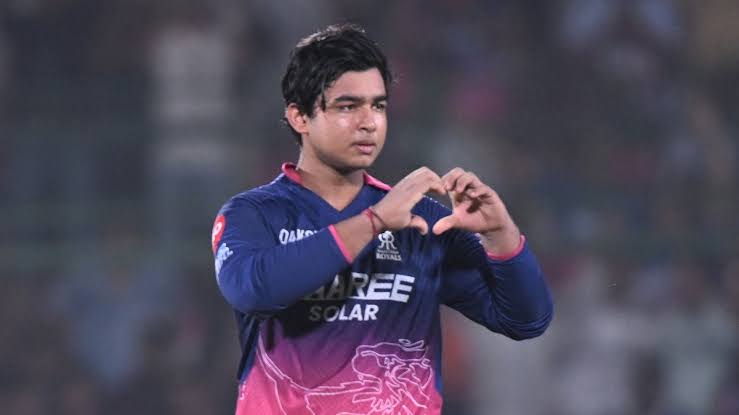 RKPRAJAPATI97's tweet photo. सार्वभौमिक बॉस(क्रिस गेल) का #IPL इतिहास के एक सीजन में सबसे ज्यादा 06 का रिकॉर्ड वैभव सूर्यवंशी के द्वारा तोड़ दिया गया 
जिओ हो बिहार के लाल🙏 https://t.co/T2oMb1DILC