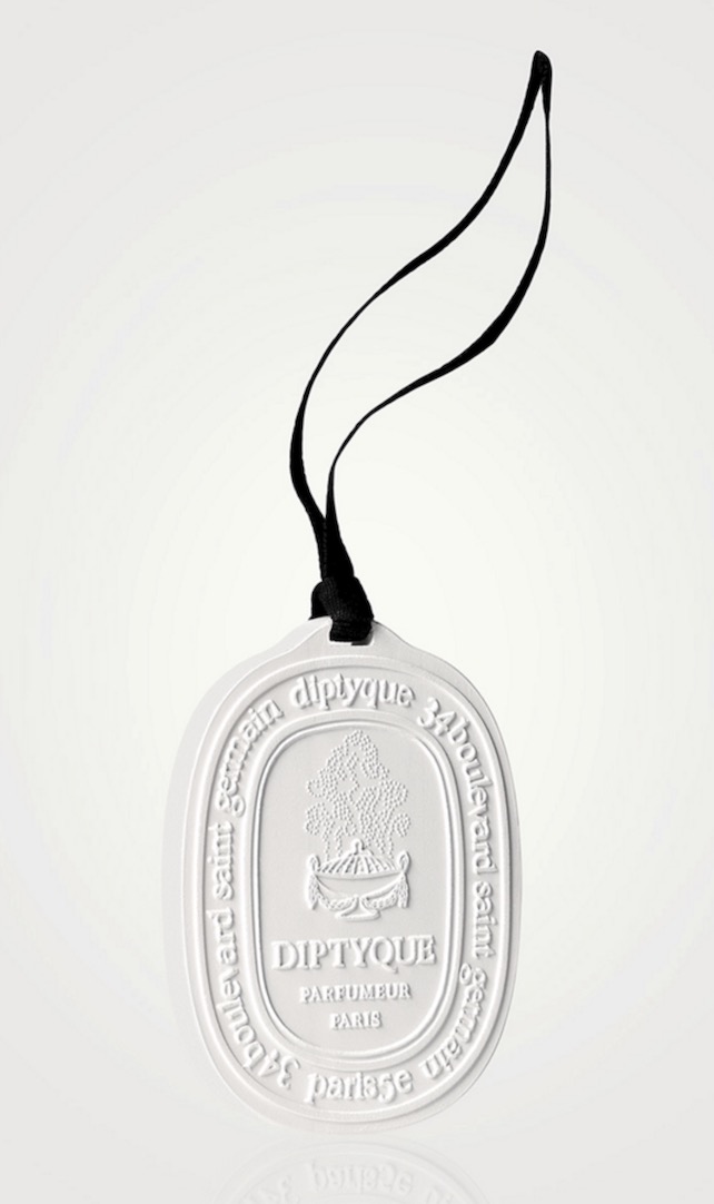 davelackie's tweet photo. I love this idea. Diptyque has created a Cedarwood Ceramic Scent Oval that you can hang in your closet to place in your drawers to gently scent your clothes with lavender and cedarwood. Both notes are known to keep away moths. (at Holts) https://t.co/oPM4OCzzOR