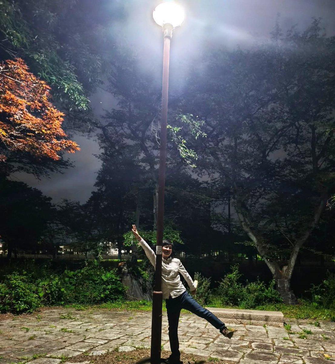 楽勝ー明日から、議会頑張ります！】 a walk in the park. 地球は私に