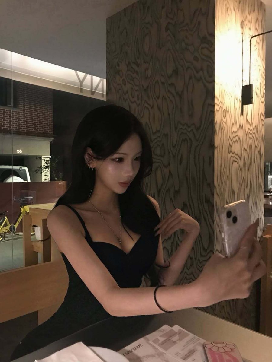 classyasiansx's tweet photo. your crush https://t.co/xhY30os4DM