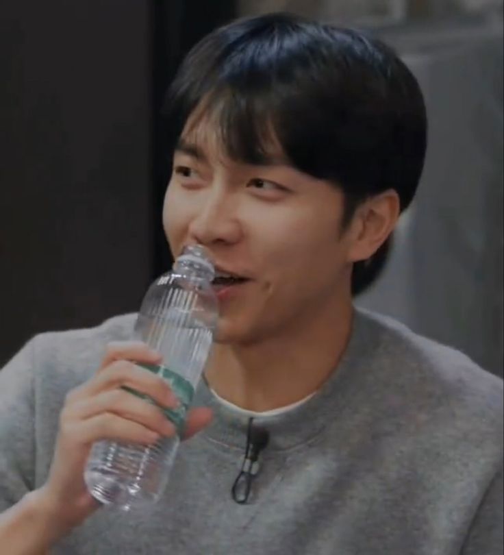Sul ಥ‿ಥ* tweet media