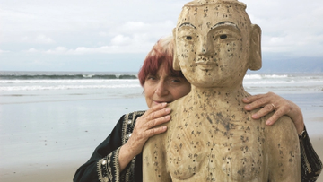 ProfesorJonk's tweet photo. "La misión del artista es recrear su ritmo, su desesperación".
Agnès Varda.
Figura clave de la historia del cine moderno.
#Efemeride #AgnesVarda #cine #directora https://t.co/RkjduZIiEQ