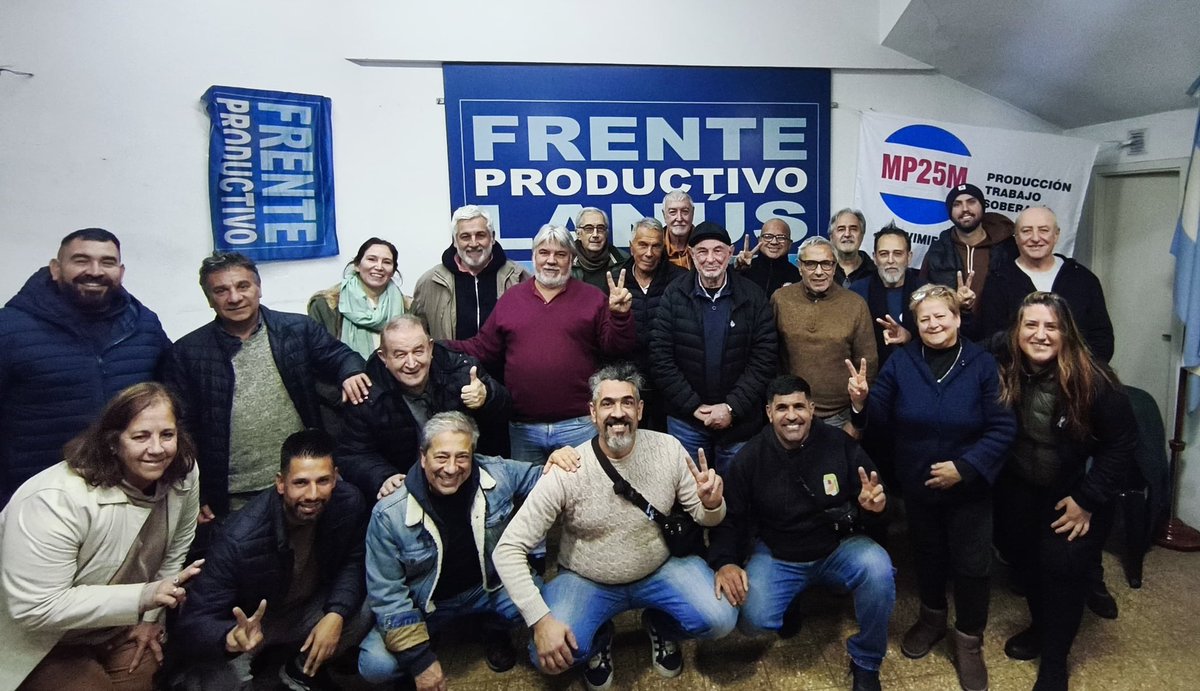 DanielMoreiraOK's tweet photo. Ayer compartimos junto a decenas de compañeros un encuentro para revisar la historia de aquel encuentro entre Perón - Gelbard en el que se armaron los cimientos de la CGE para planificar la producción y la distribución en pos de construir una Argentina justa, libre y soberana. https://t.co/aiLKp2pi7z