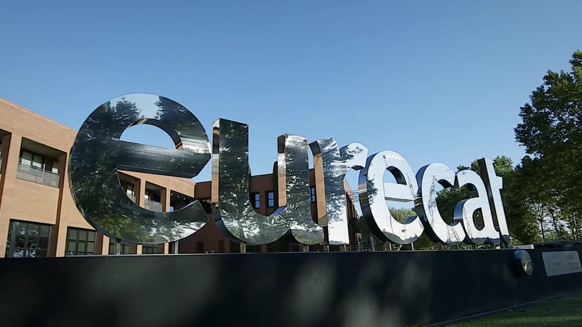 30Virtual's tweet photo. .@Eurecat_news impulsa a Cerdanyola el QuantIA Lab, una infraestructura pionera d’emulació i optimització quàntica orientada a accelerar la innovació empresarial a Catalunya.
👉 https://t.co/hZcAnNqVqb https://t.co/gEEVM539IR