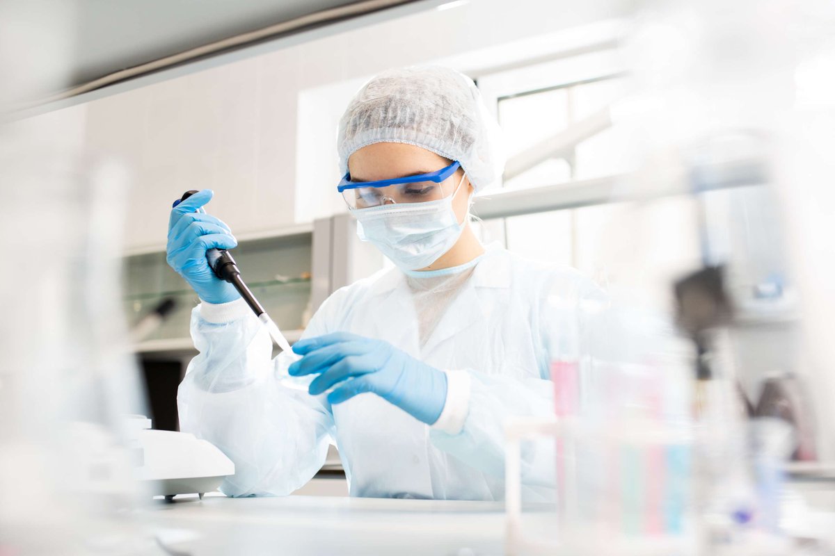 CSGWASTE's tweet photo. What happens to lab waste from one of the UK’s biggest universities? 🧪

CSG supports the University of Leeds with lab waste collections, helping ensure chemicals, solvents, batteries and aerosols are handled safely

81% of its hazardous waste is recycled ♻️

#LabWaste #Waste https://t.co/nDQZUnirzg