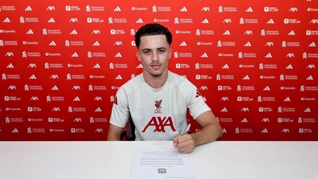 Anfield Edition | æ tweet media