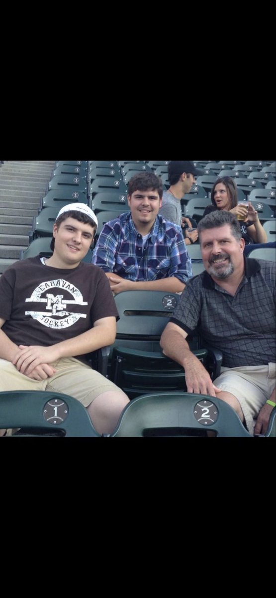 ChuckP4's tweet photo. Six years ago today we lost my youngest brother and best friend. Great husband, dad, teacher, coach. Miss him every day! Love ya Bob, watch over us all. 🙏🏻 https://t.co/lZhvuA5yqr