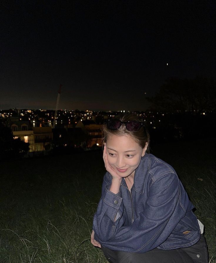 MXLMNHK's tweet photo. Low-key, intimate, and effortlessly comfortable. A perfect mix of midnight city views and quiet, shared spaces. https://t.co/5DglKJ5DKb