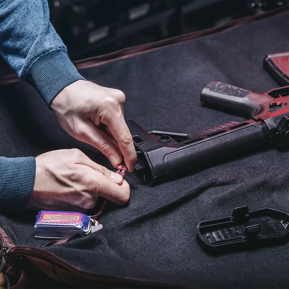 IconicIOG's tweet photo. Battery operated full auto BB gun - the Crosman Raiden. Eighty round drop-out magazine and up to 430fps. Available really soon. https://t.co/qN1dncA3qq