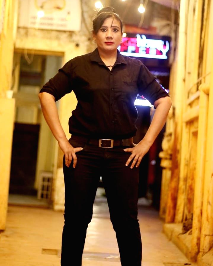 HumansofHind's tweet photo. "Today, I stand tall with pride, not because of a title, but because I was able to support my family and carve out my own identity. I often ask myself - if men can be celebrated for protecting society, why should a girl’s dream of..." - Mehrunnisha Shokat Ali
#humansofhindustan https://t.co/mEtdPu3z6u
