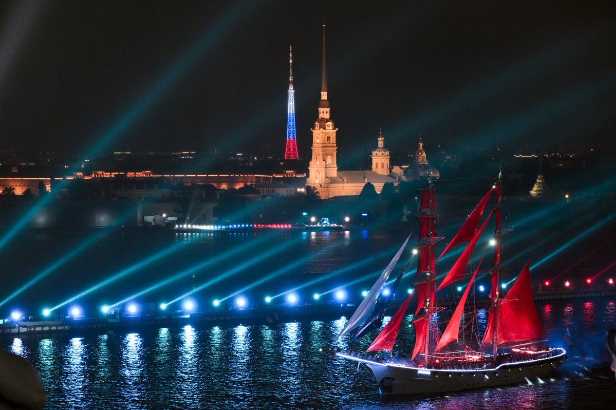 RussianEmbassy's tweet photo. #OTD in 1703, Saint Petersburg was founded by Peter the Great with the Peter &amp; Paul Fortress. 

Once capital of Russia (1712–1918), it’s now a cultural gem known for the Hermitage, canals, White Nights and iconic Neva drawbridges.

#VisitRussia 

https://t.co/tnjHimgkrK https://t.co/4diFdueyLZ