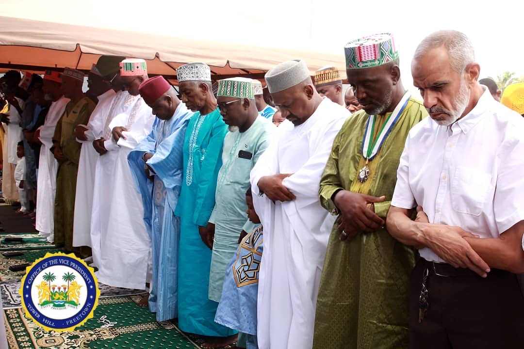 VP_Jalloh's tweet photo. Today, I prayed with our Muslim brothers and sisters at Hill Station to mark the blessed occasion of Eid Al-Adha. May this sacred occasion inspire us to continue building a Sierra Leone rooted in unity, service, and care for one another. 

I wish all Muslims in Sierra Leone and across the world a joyful and peaceful Eid Al-Adha celebration. Eid Mubarak.