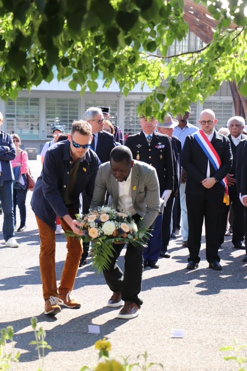 JeanRemyD's tweet photo. 🔴 Se souvenir, c’est reconnaître une histoire dont les conséquences nourrissent encore aujourd’hui racisme &amp; discriminations.
La mémoire ne peut être symbolique uniquement: elle doit s’accompagner d’actions concrètes et d’1 véritable politique de lutte contre les discriminations https://t.co/ywzlbKLWmb