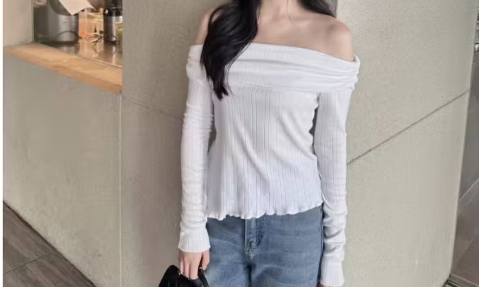 19___oyou's tweet photo. 4. เสื้อปาดไหล่ villie สีขาว 

- ตำหนิลอยเปื้อน เพิ่มเติมได้ค่ะ 

size : Freesize

🦢 45.-

#ส่งต่อvillie #ส่งต่อเสื้อผ้ามือสอง https://t.co/sbuQie5rpR