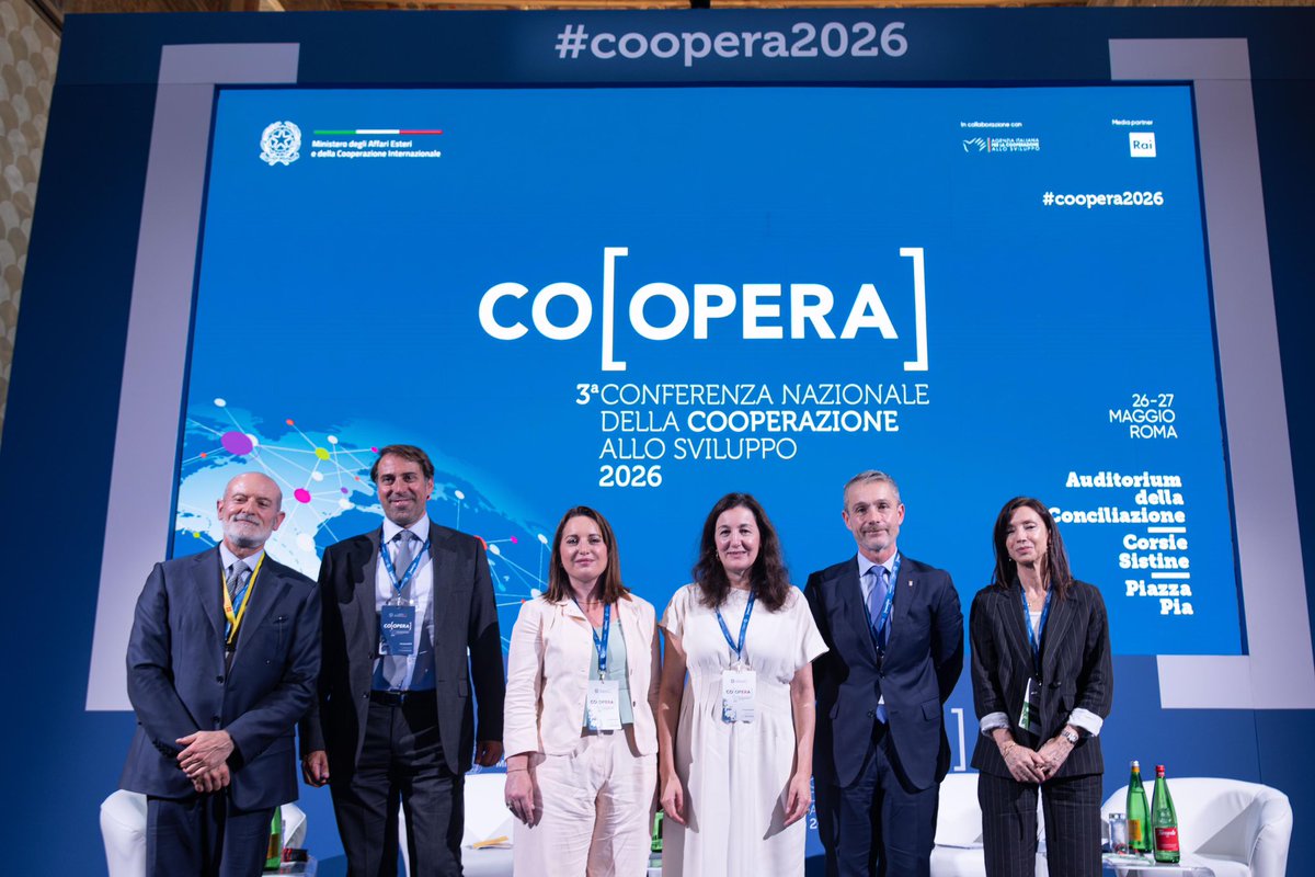 aics_it's tweet photo. Team Italia e Team Europe: due squadre, la stessa partita  🇮🇹 🇪🇺 A #Coopera2026, con @EU_Partnerships, @MinisteroSalute,  @GruppoCDP &amp; @SM_Difesa, abbiamo discusso di competenze, partenariati e presenza nei Paesi partner per trasformare priorità condivise in risultati concreti https://t.co/mUJV81mQX6