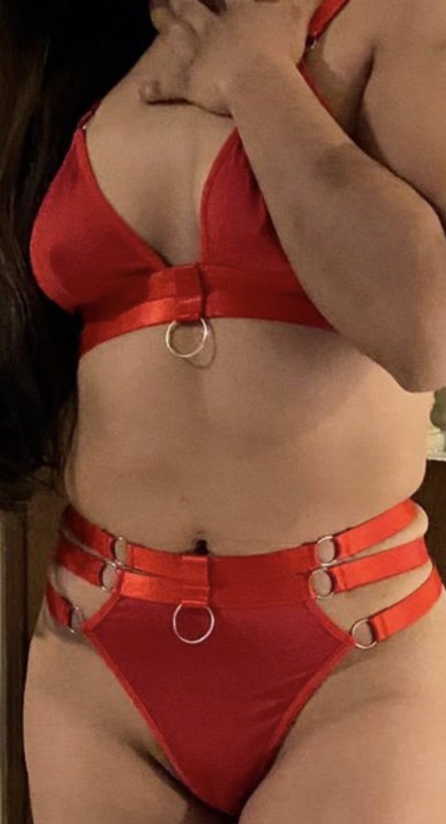 PHYS_22's tweet photo. Que les parece mi mujer en lencería? Alguien que quiera comprarle lencería y le mandamos fotos y videos haciendo lo que le pidan https://t.co/TYljO88yXn