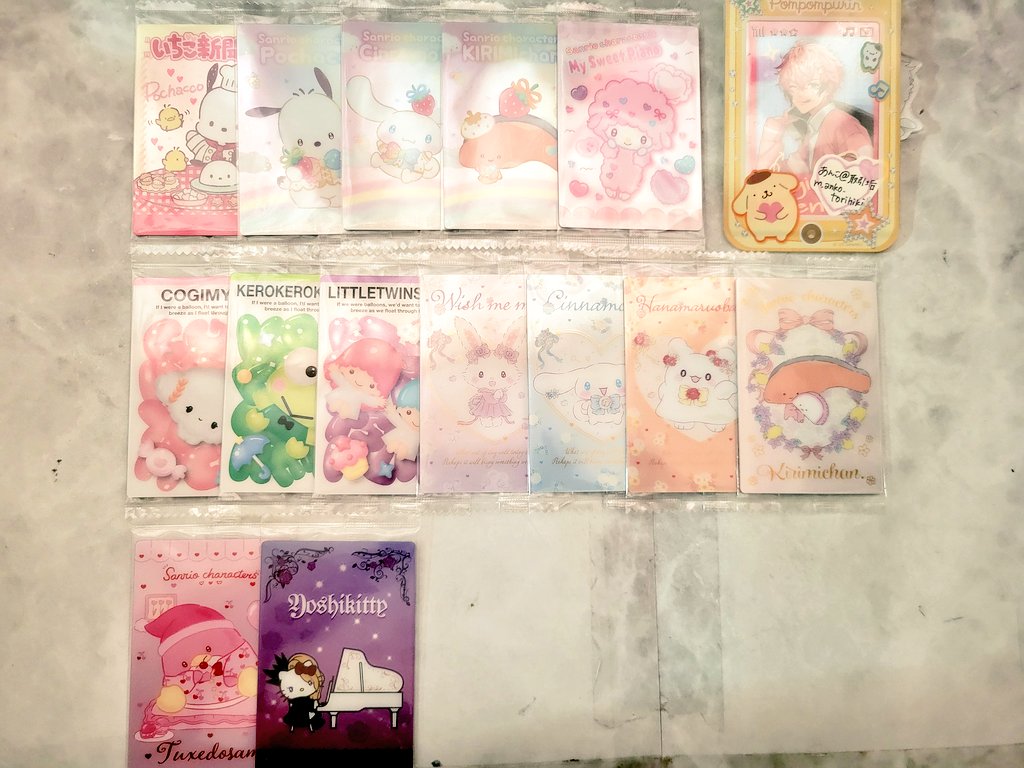m_anko_torihiki's tweet photo. サンリオ 交換 譲渡
ウエハース12 新弾 過去弾 フォトカードコレクション

��� 譲 】
画像1～3

【 求 】
画像4
または100円＋送料

#あんこのお取引2

SP(👑)と交換していただける場合最大3:1の比率違い可能です。

ウエハース12は求めておりません。
1点から可能。

【 初回様リトリン必読 】 https://t.co/7ymCJCLSuk