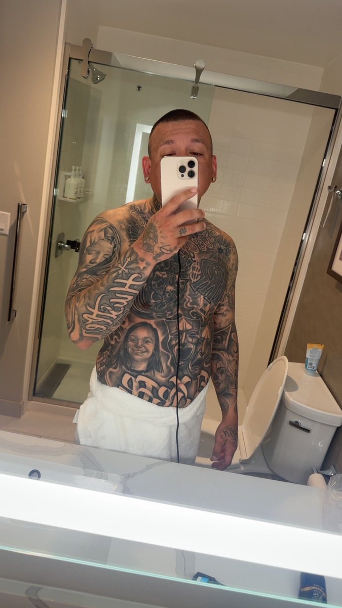 Papi Jay tweet media
