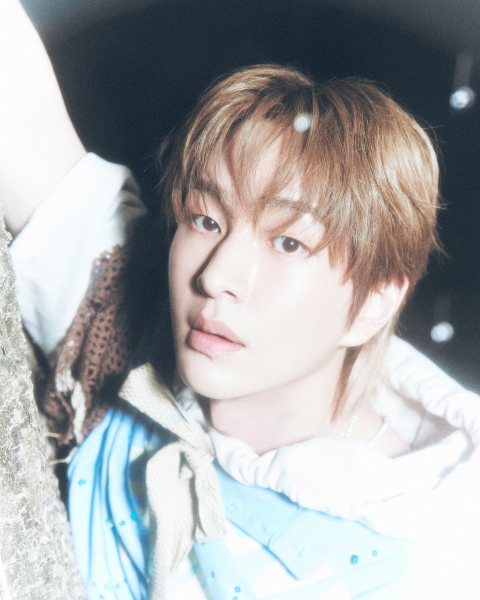 SHINee tweet media