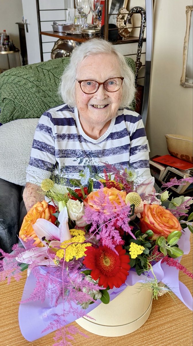 ThalidomideIre's tweet photo. EVERYONE we are SO thrilled to see Mary Clarken up and enjoying her Birthday flowers from
us all today on her 96th  Birthday. We had hoped we would get her the best present and the only thing she’s asked for - The State apology. Gutted Mary but we will stick with it 🙏 we promise https://t.co/YrCxfFFZIZ