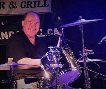 EastsidesLondon's tweet photo. Tonight! Come out and jam! 
It's OPEN JAM NIGHT at Eastsides!
8pm Start! Sign up starts at 7:30. And don't miss the appreance of Bob Klein's Mystery Band and wish him Happy Birthday! #livemusic #lndont #openjam #celebration #getyourliveon https://t.co/FjsYkeFTGb