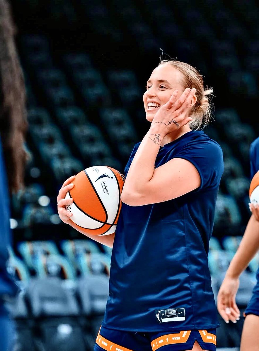 HVLMuse's tweet photo. guess what.......

ITS GAMEDAYYYYY ‼️‼️‼️ https://t.co/t6plIFUIEa