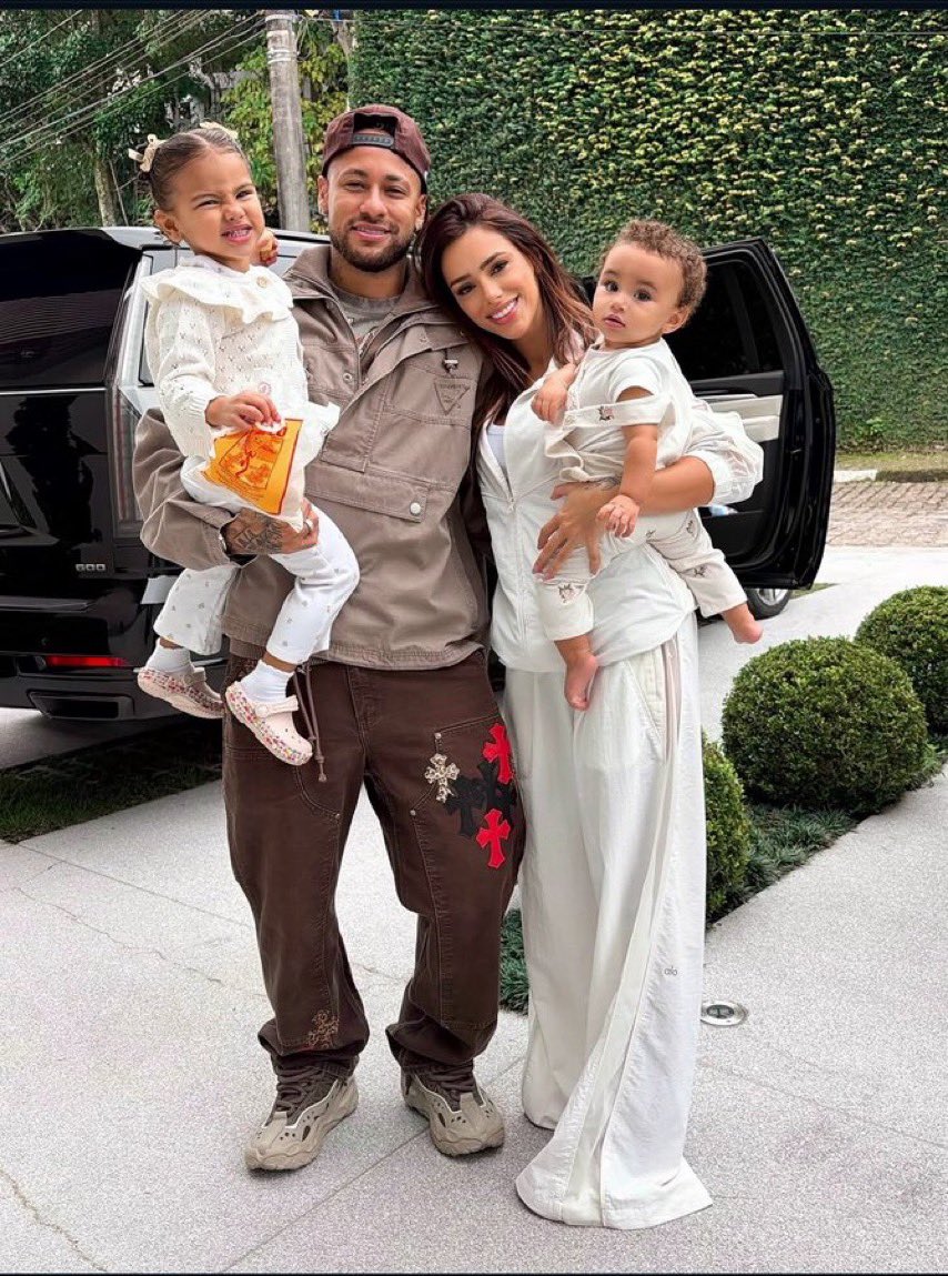 Estagiário do Ney tweet media