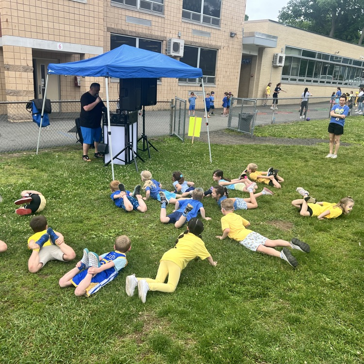 WPSWashington's tweet photo. KRO dance party with the DJ https://t.co/ZN0JYuoD2r