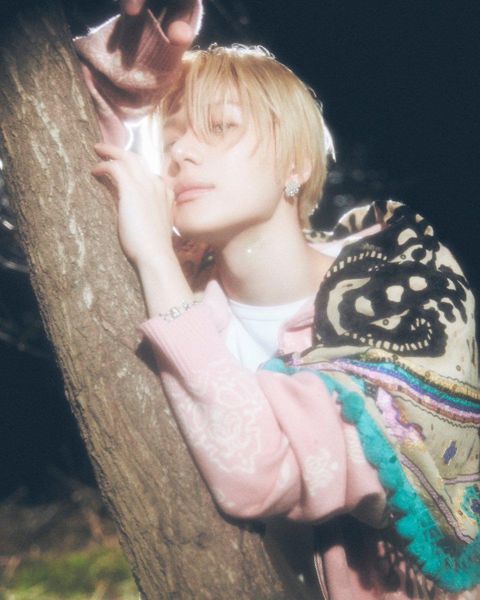 SHINee tweet media