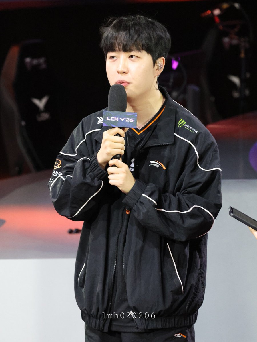 쑥⁹⁸ tweet media