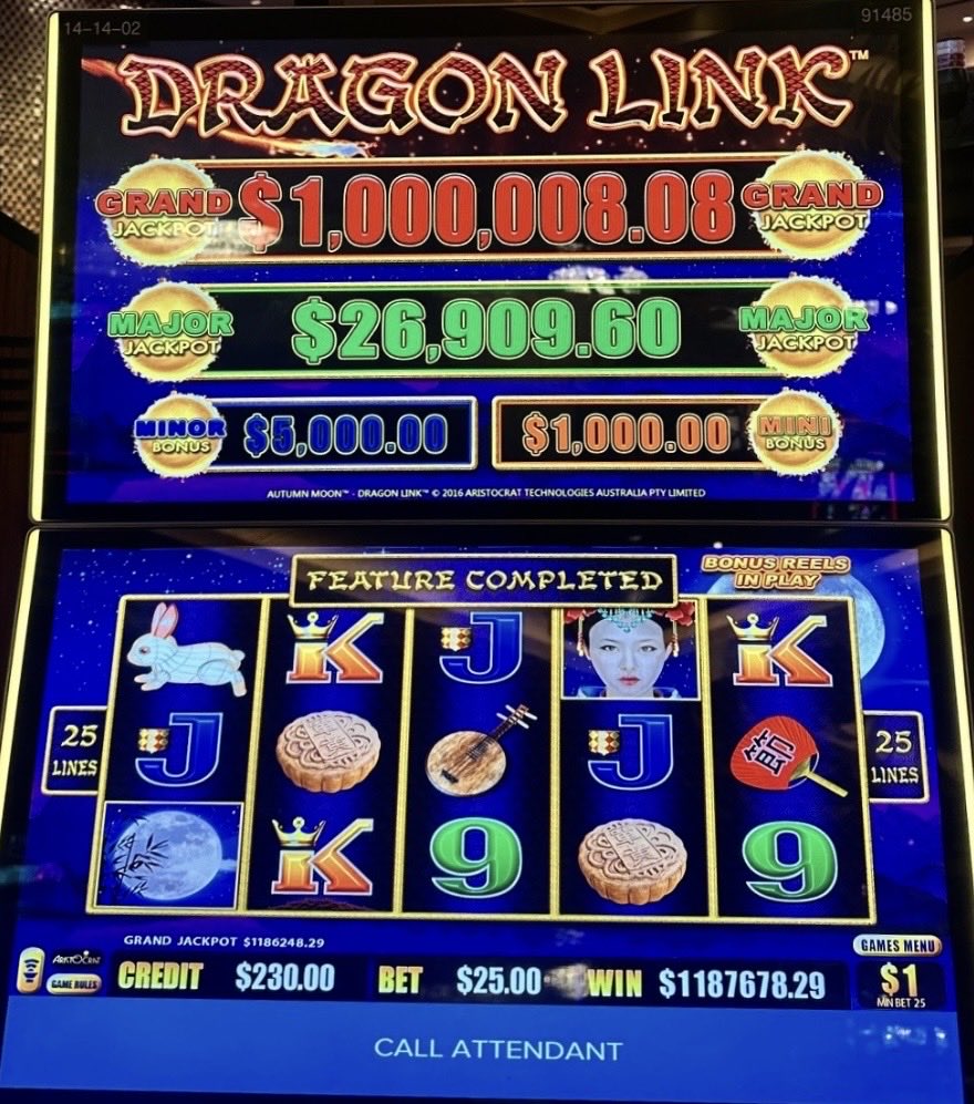 SHRTampa's tweet photo. 🚨MILLION DOLLAR JACKPOT🚨

This lucky guest placed a $25 bet on this Dragon Link machine and WON $1,187,678.29 💰🐉

#hardrocktampa https://t.co/vgbvFm0y68