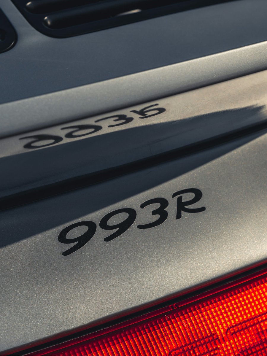 Rinoire's tweet photo. #Porsche 993R by Paul Stephens Autoart https://t.co/OvdQCiXZLl